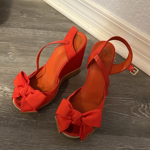 Tory Burch with a Bow - Espadrille Wedge Ankle strap size 8 orange wedges - Picture 2 of 5